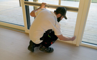 Plisségardiner på mål i toppleilighet på Lervig Brygge